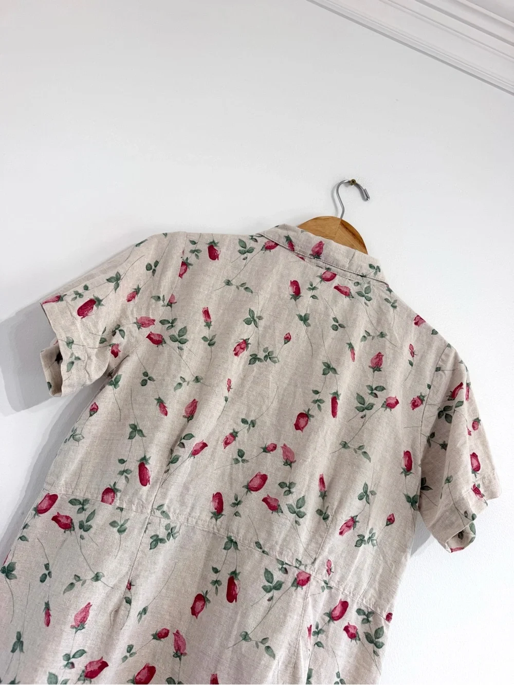 Sunbelt Vintage Beige Floral Shirt Dress with Red Rose Print linen